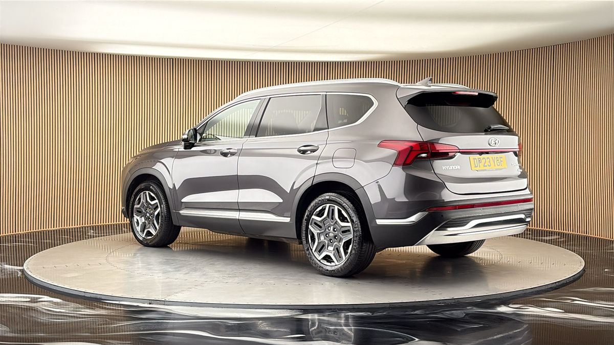 More views of Hyundai Santa Fe