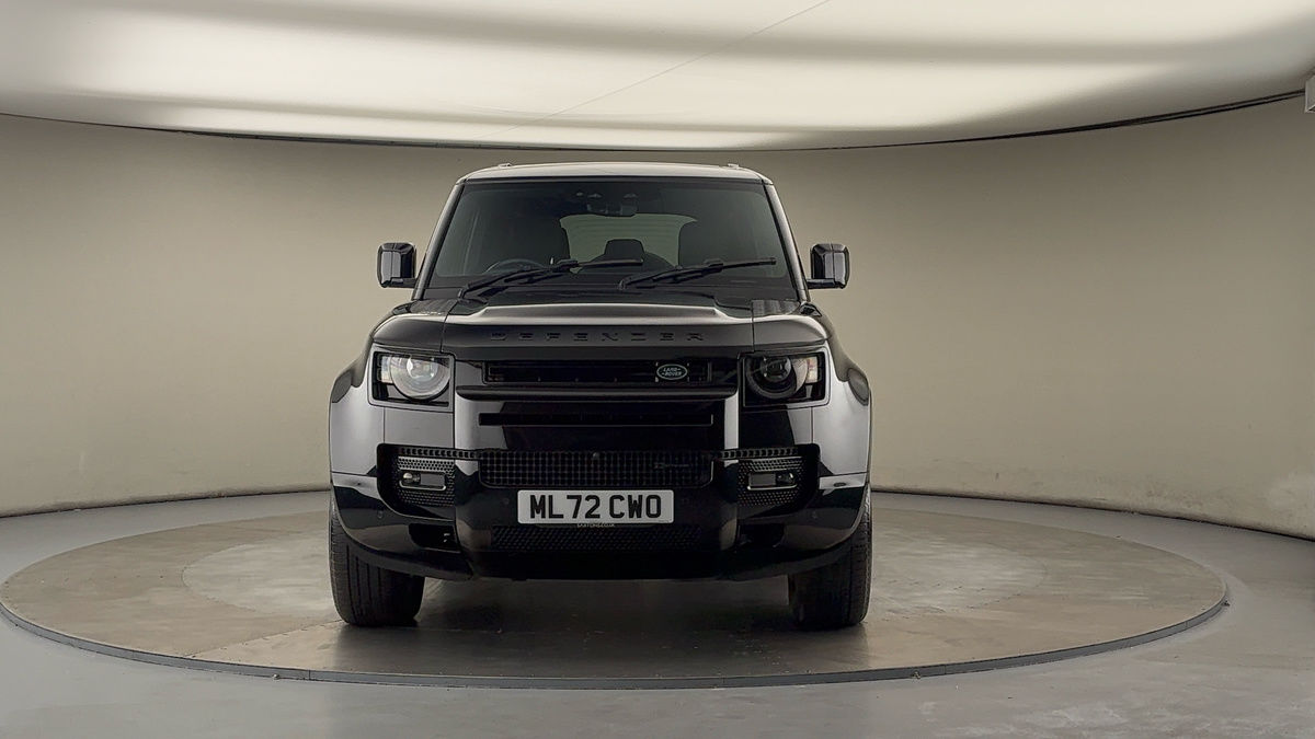 Land Rover Defender 110 Image 3