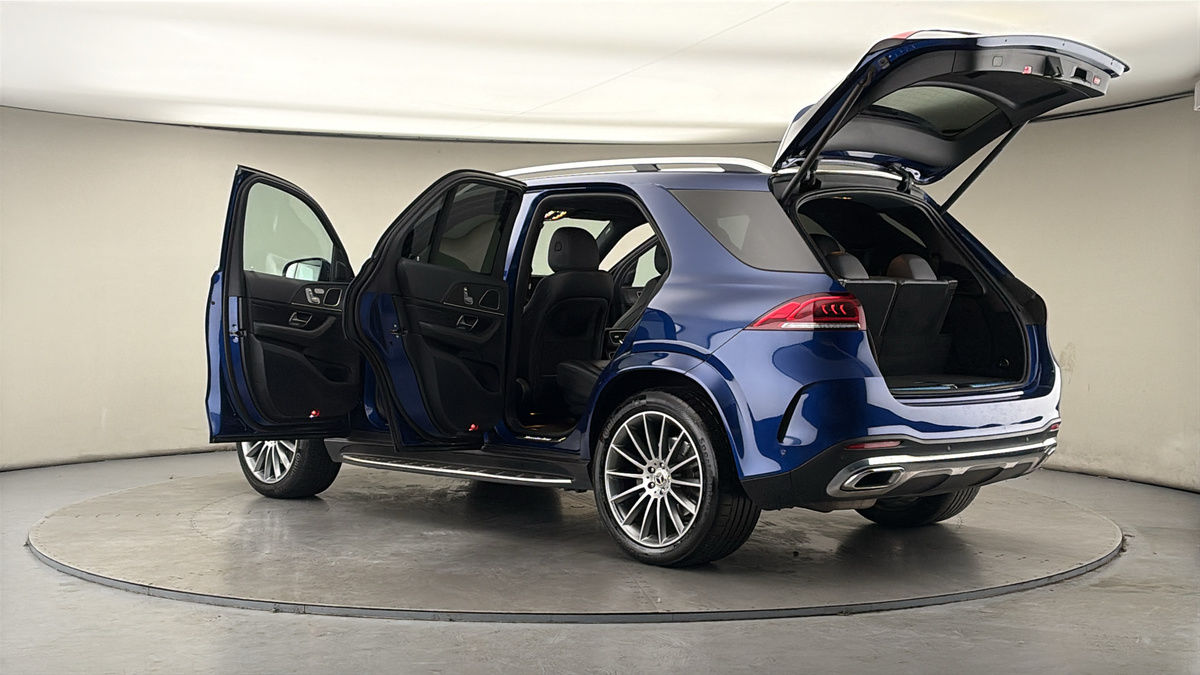 More views of Mercedes-Benz GLE