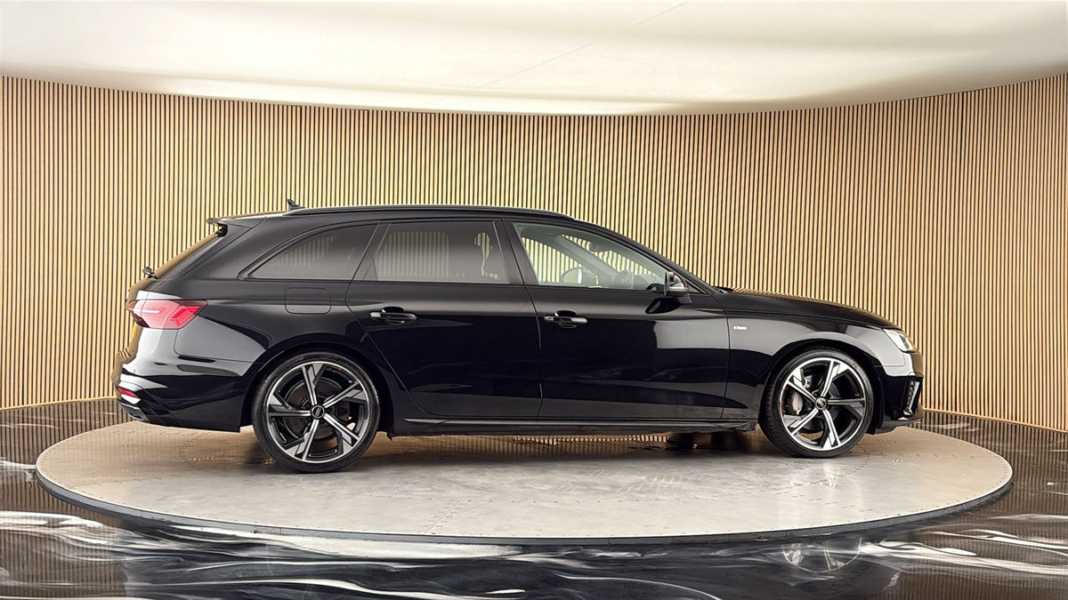More views of Audi A4 Avant