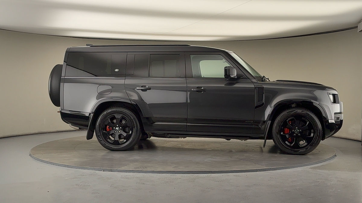 More views of Land Rover Defender 130
