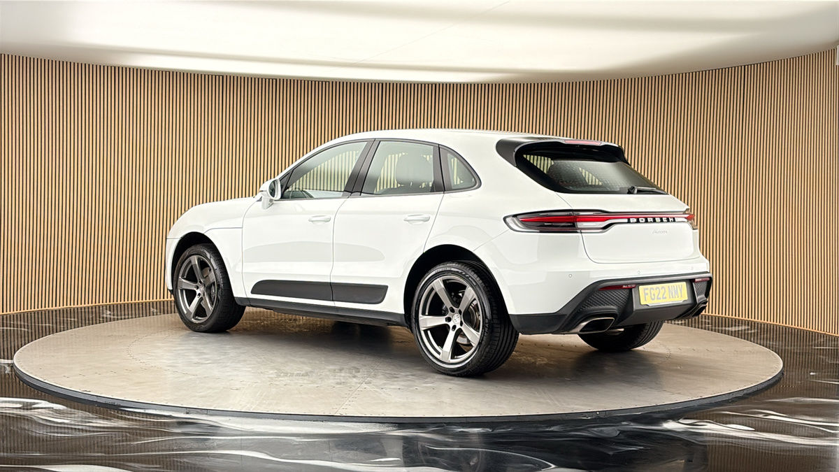 More views of Porsche Macan