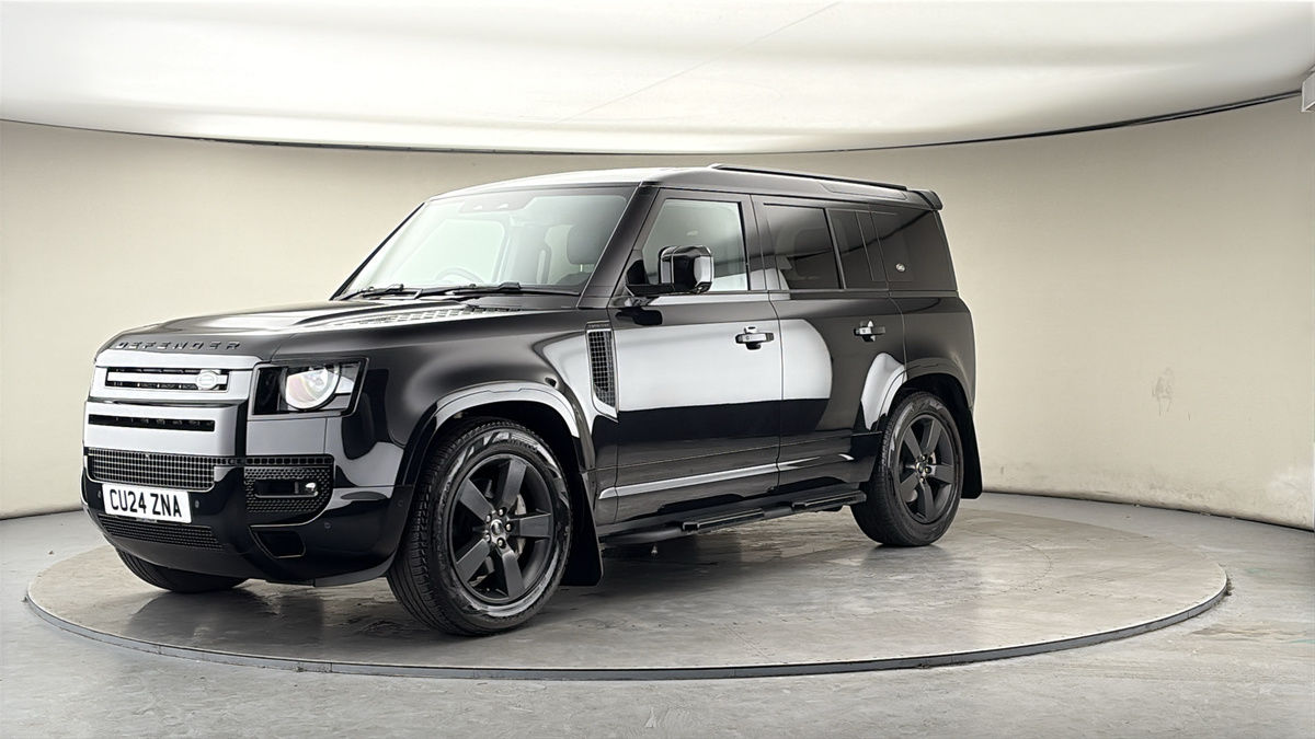 Land Rover Defender 110 Image 20