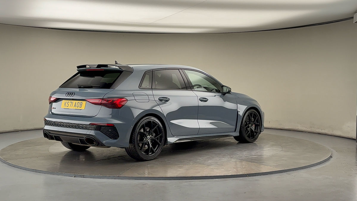 Audi RS3 Image 21