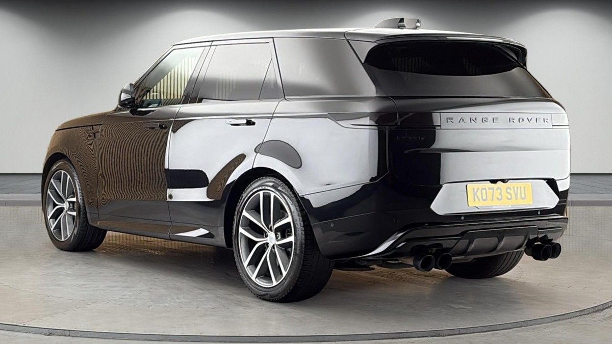 Land Rover Range Rover Sport Image 2