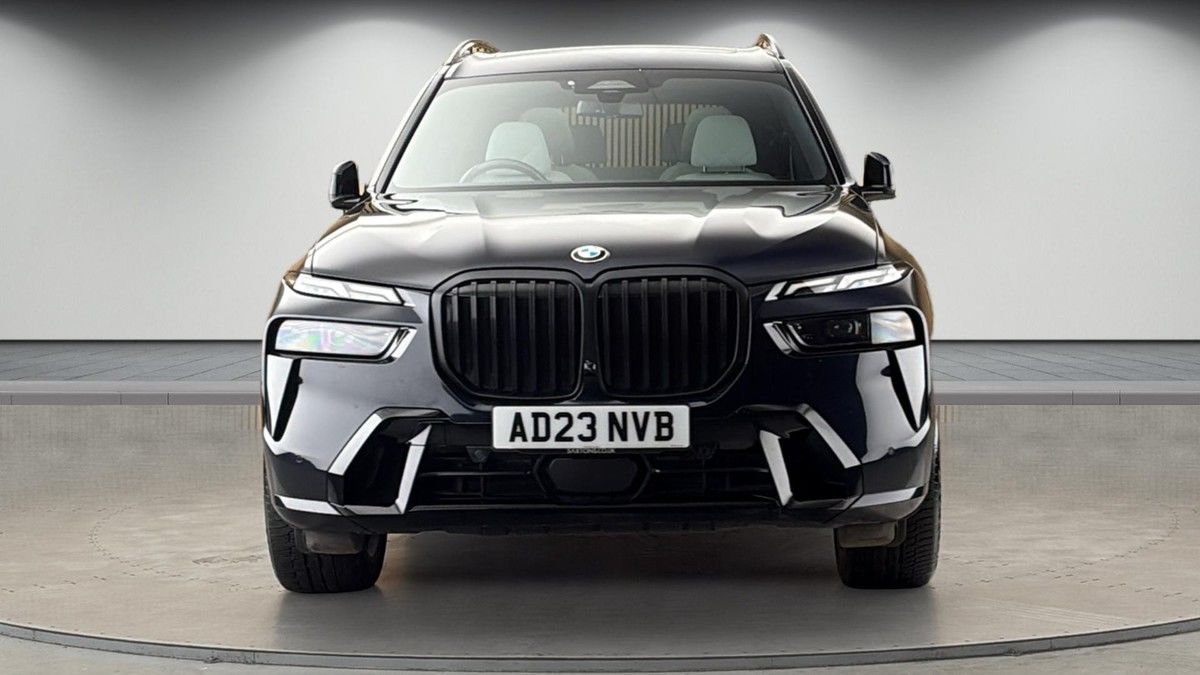 BMW X7 Image 3