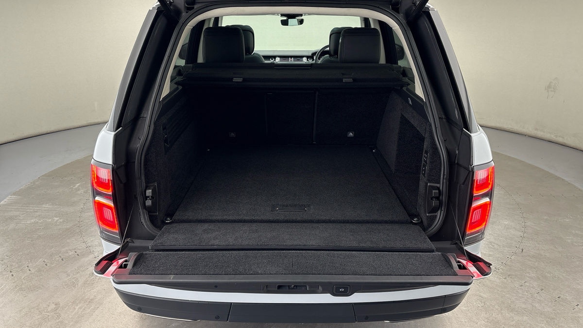 Land Rover Range Rover Image 11