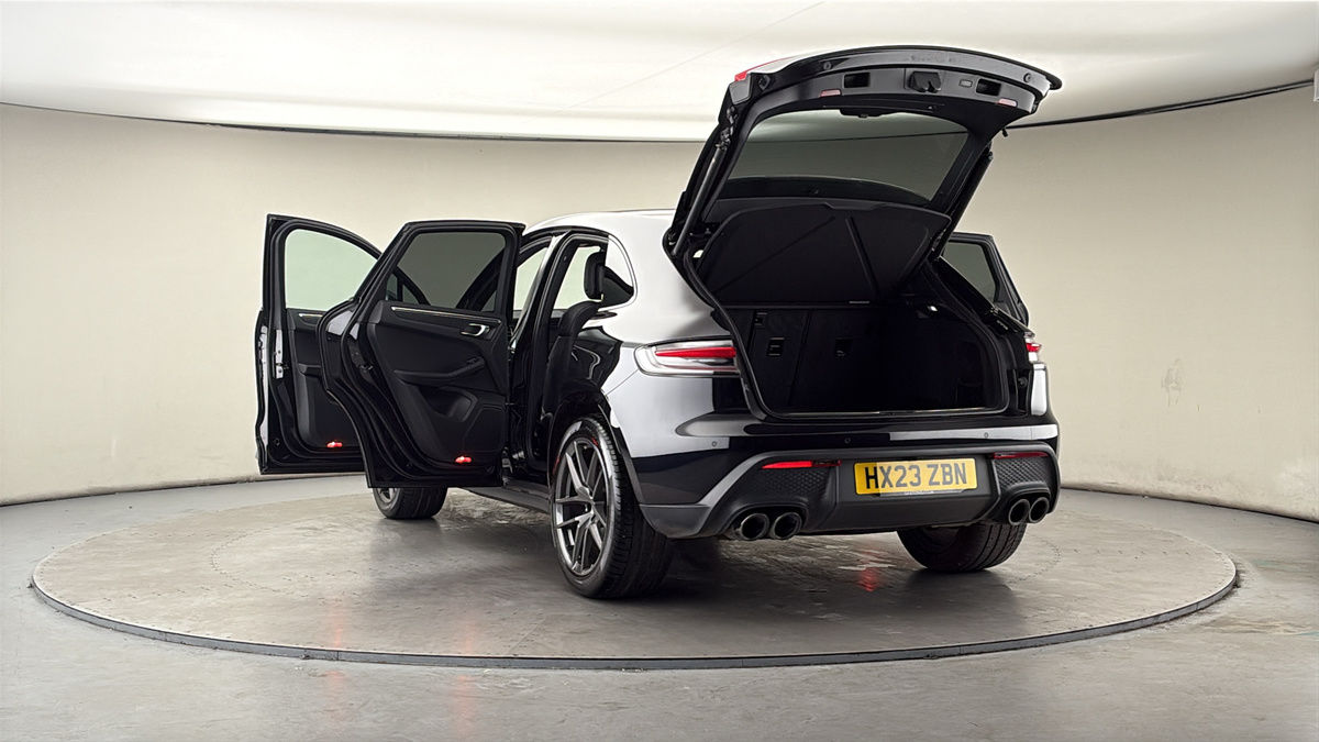 More views of Porsche Macan