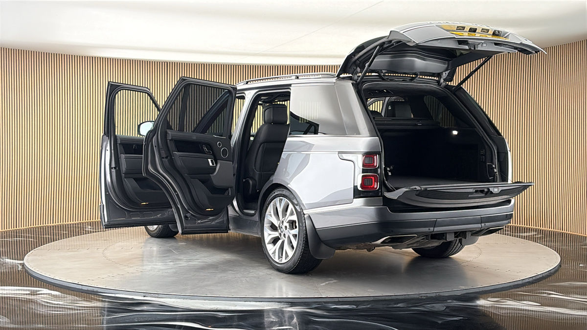 More views of Land Rover Range Rover