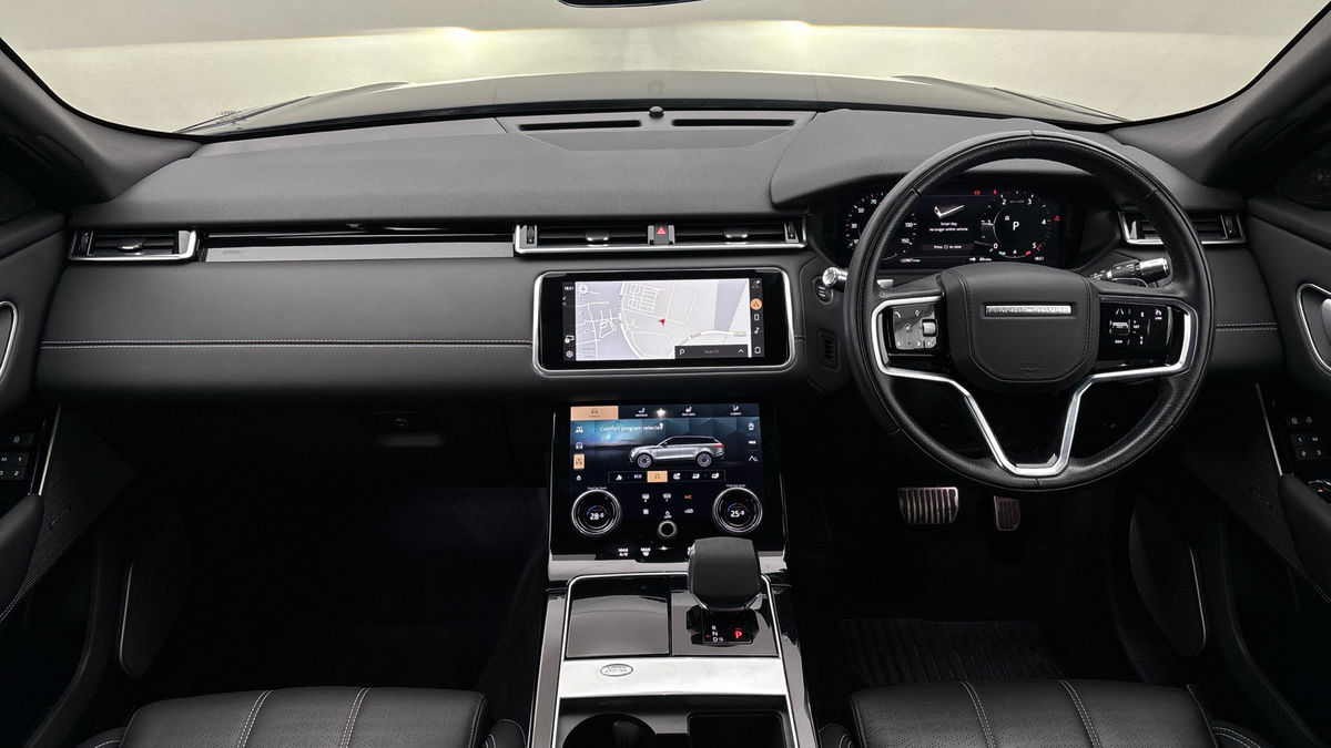 Land Rover Range Rover Velar Image 12
