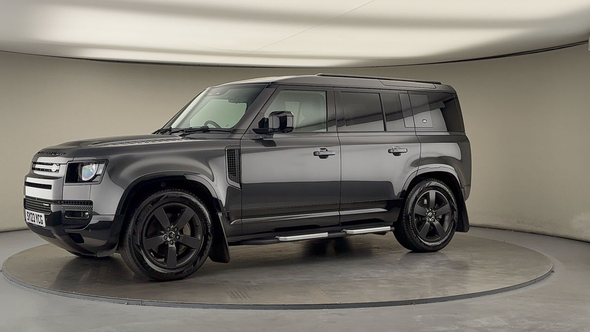 More views of Land Rover Defender 110