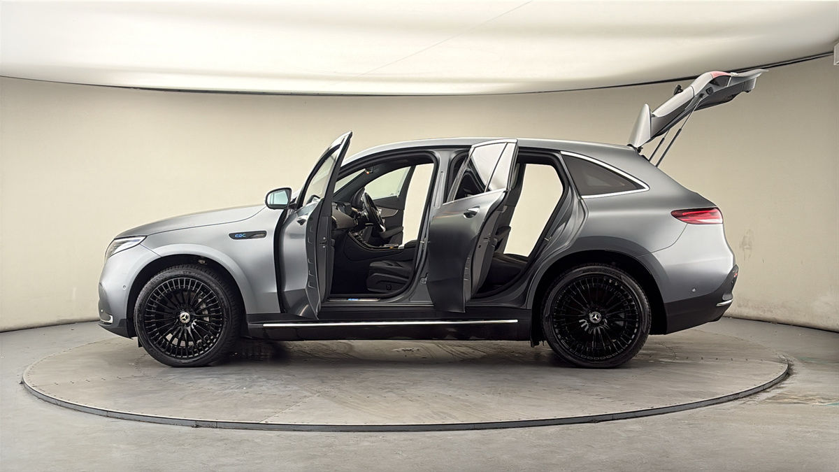 More views of Mercedes-Benz EQC