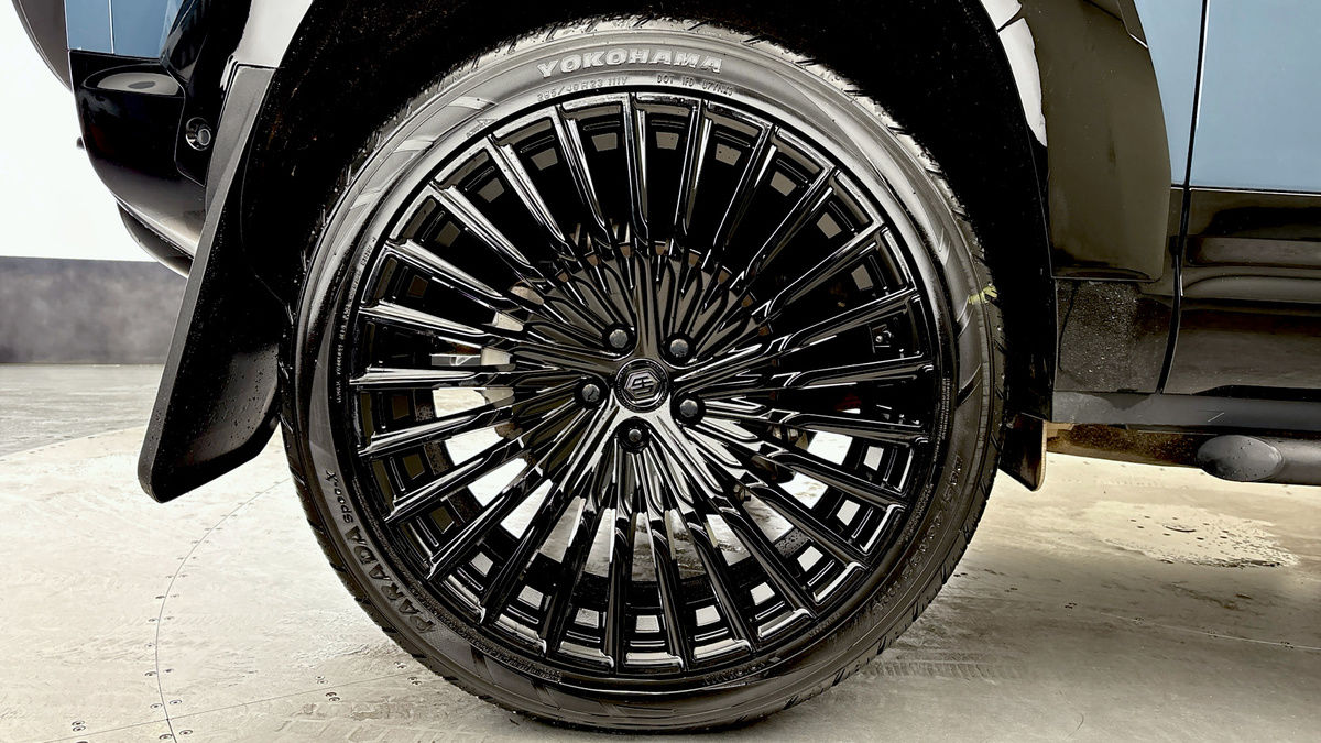 Land Rover Defender 90 Urban Image 10