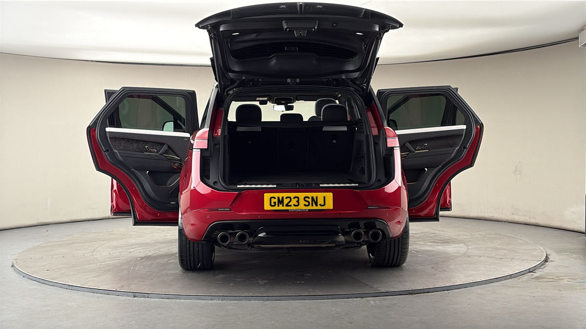 More views of Land Rover Range Rover Sport