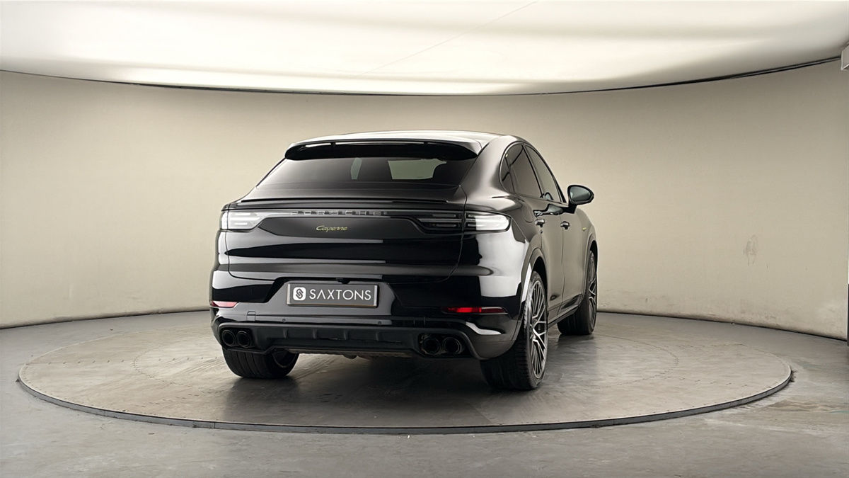 More views of Porsche Cayenne