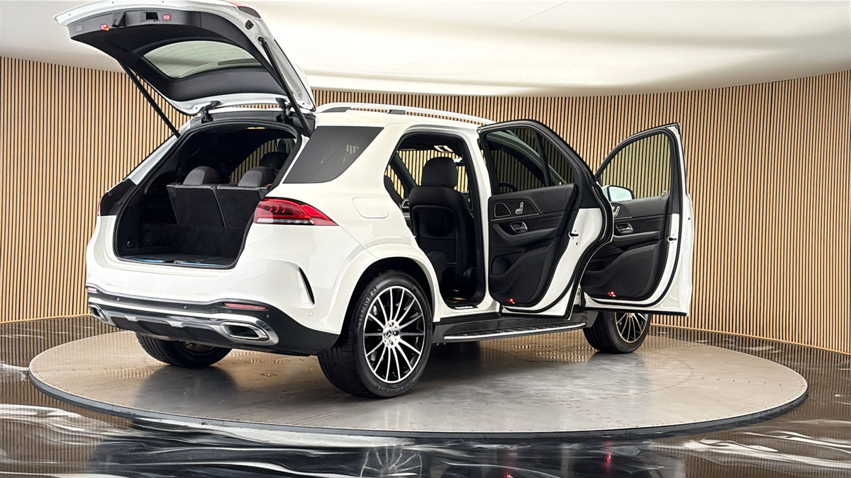 More views of Mercedes-Benz GLE