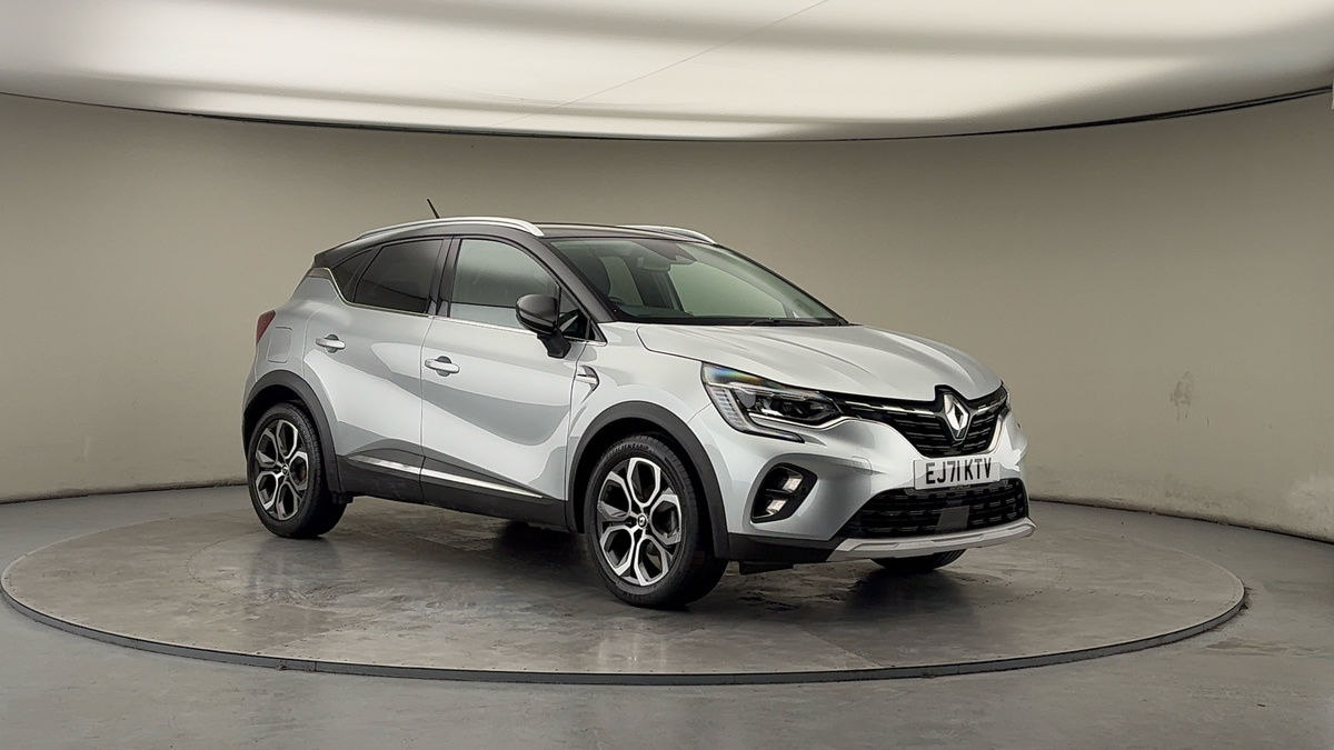 More views of Renault CAPTUR
