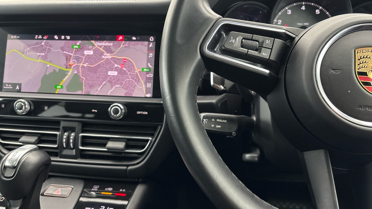 Porsche Macan Image 13