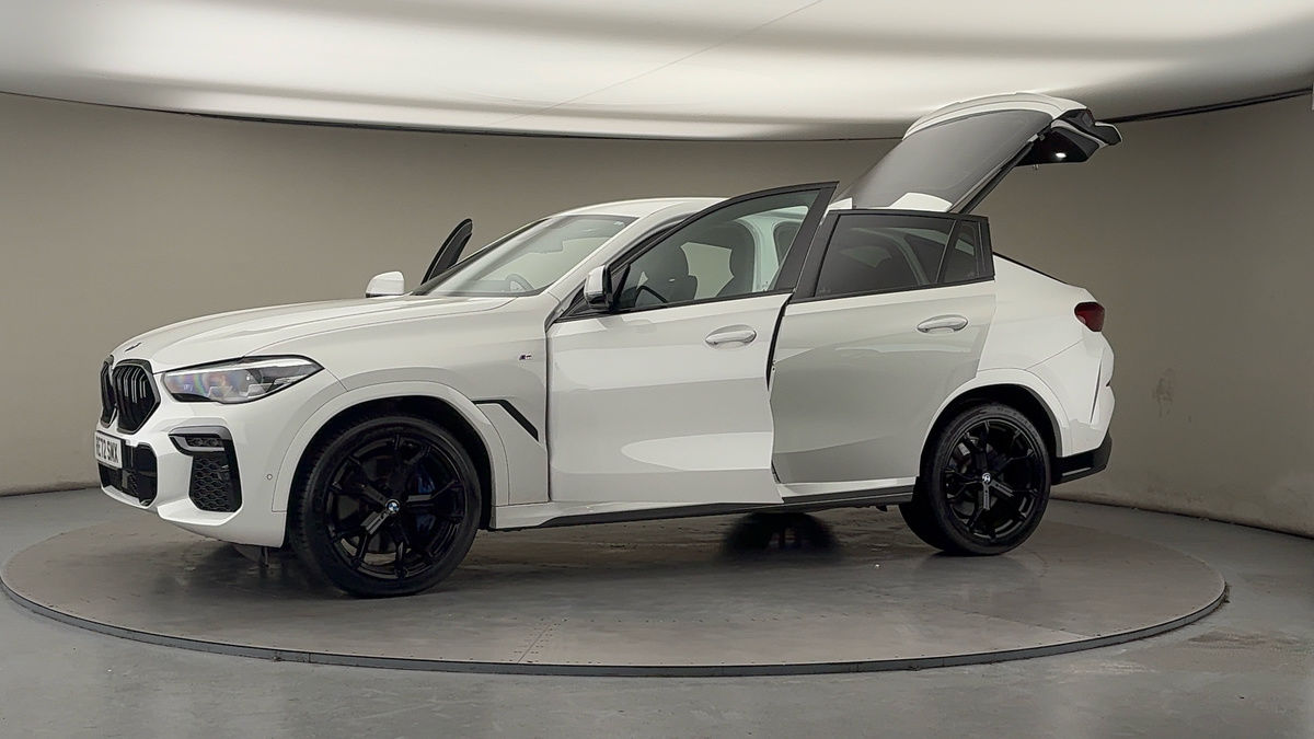 More views of BMW X6