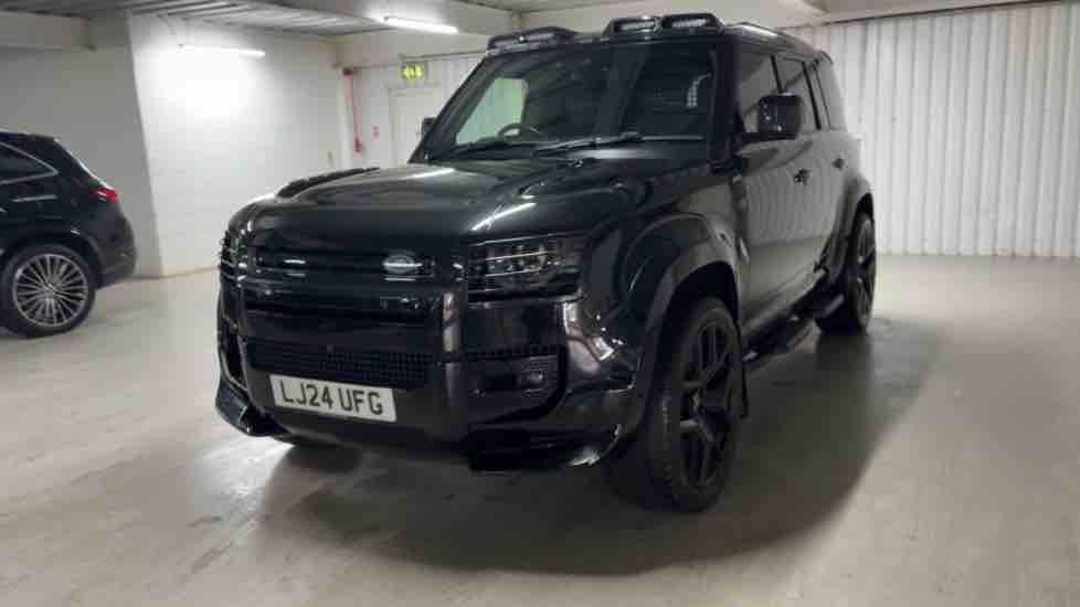 More views of Land Rover Defender 110