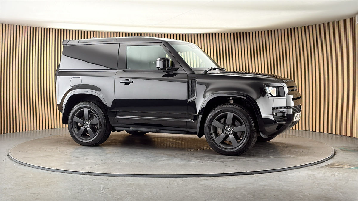 More views of Land Rover Defender 90