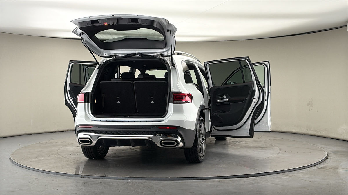 More views of Mercedes-Benz GLB