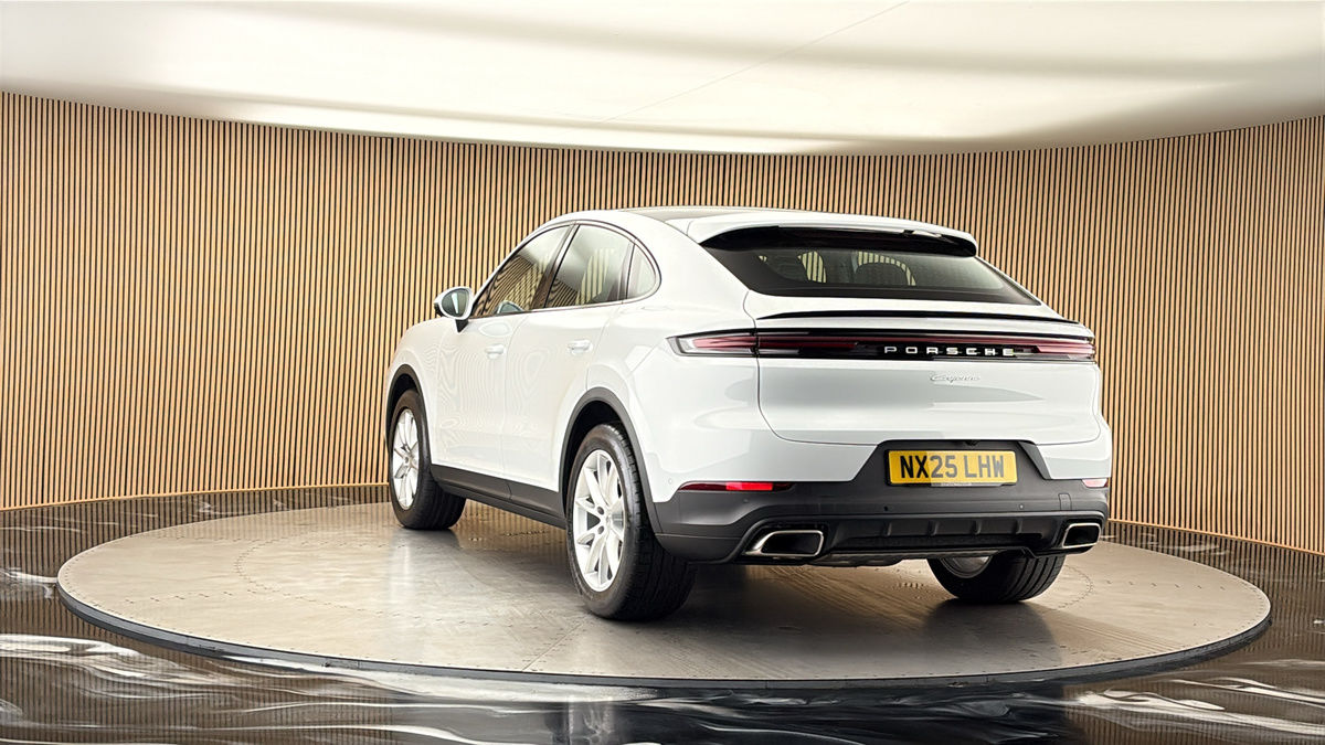 More views of Porsche Cayenne