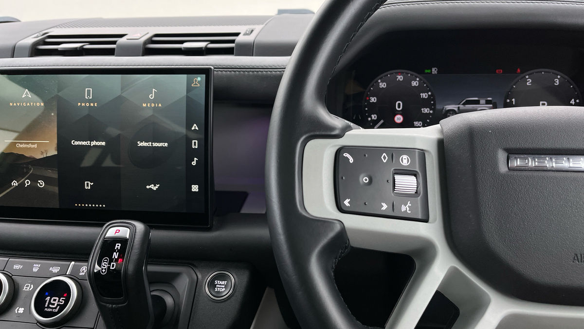 Land Rover Defender 90 Urban Image 13