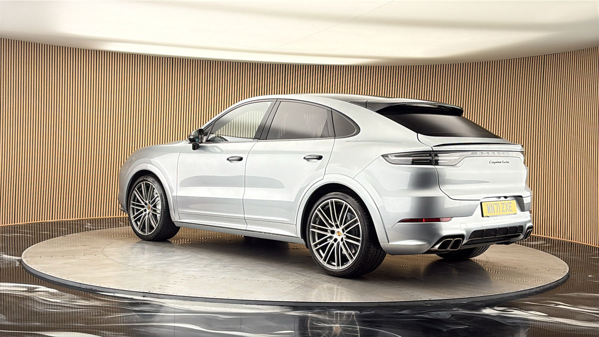 More views of Porsche Cayenne