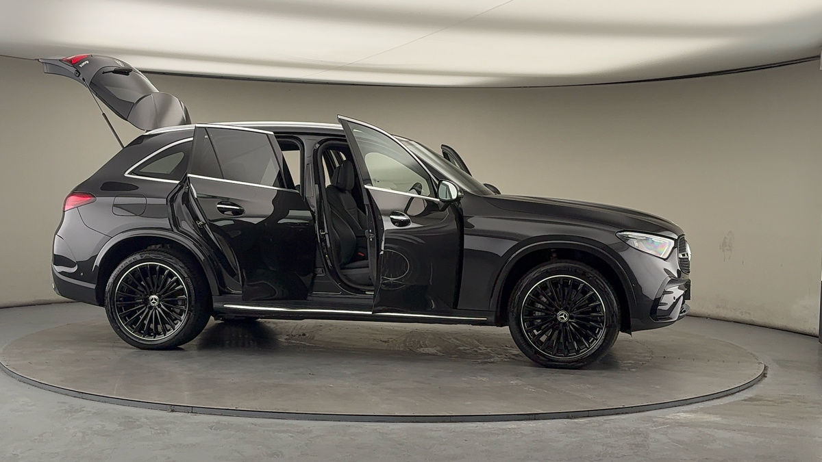 More views of Mercedes-Benz GLC