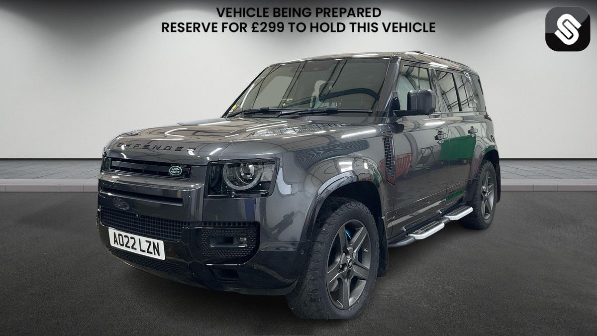 Land Rover Defender 110 Image 2