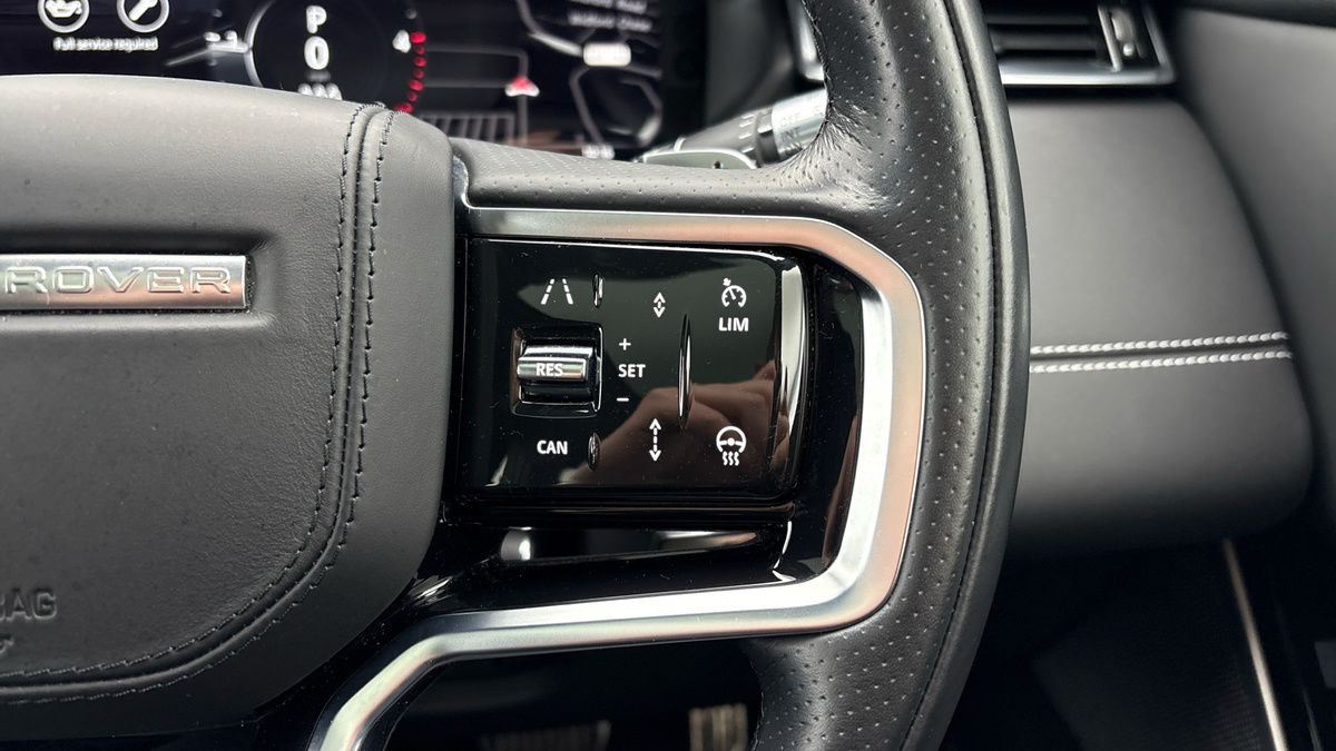 Land Rover Range Rover Velar Image 14