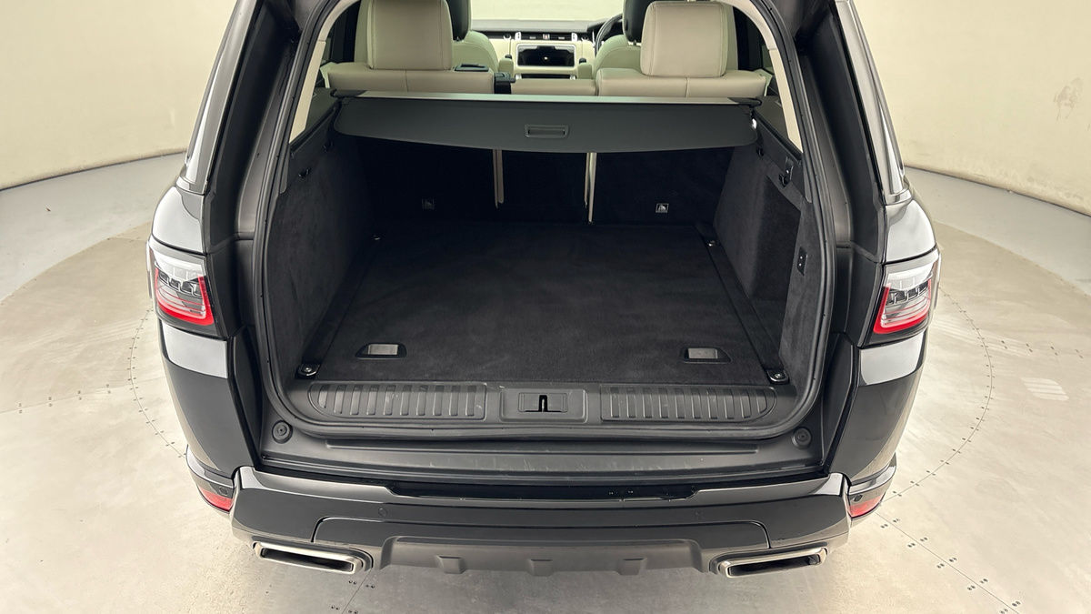 Land Rover Range Rover Sport Image 11