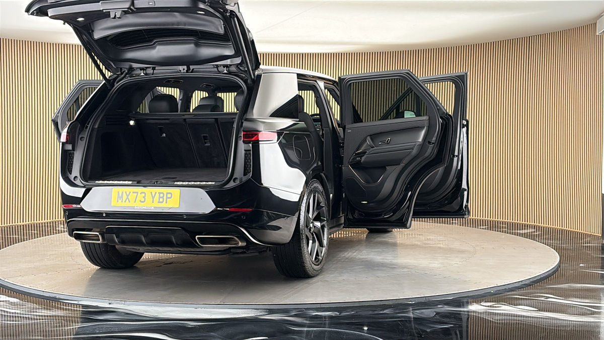 More views of Land Rover Range Rover Sport