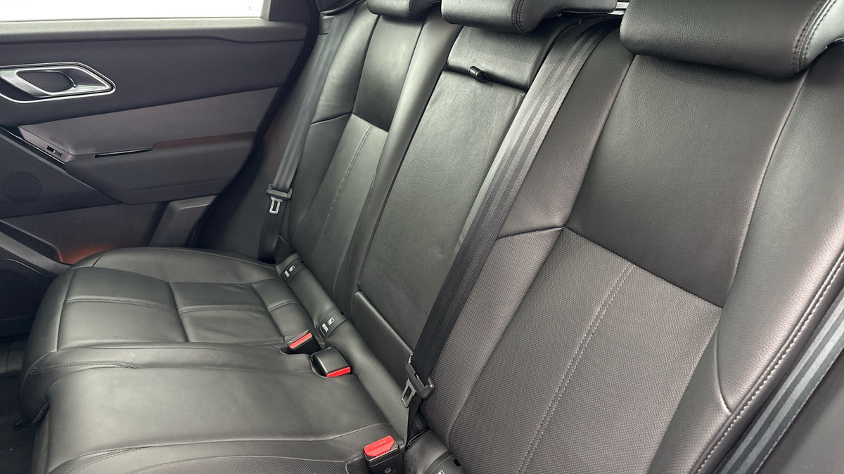 Land Rover Range Rover Velar Image 8