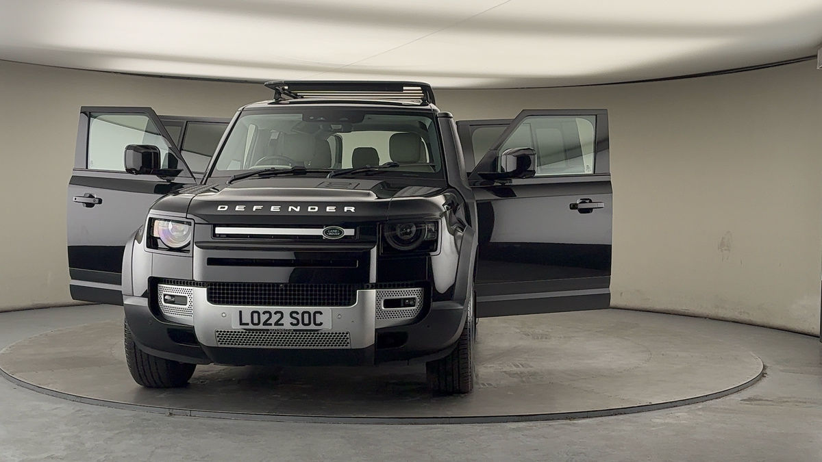 More views of Land Rover Defender 110