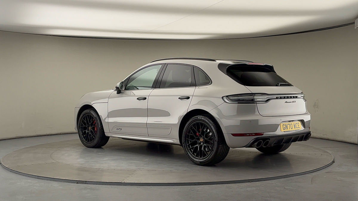 More views of Porsche Macan