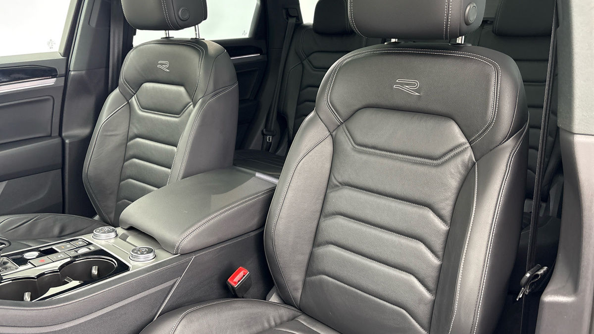 Volkswagen Touareg Image 7