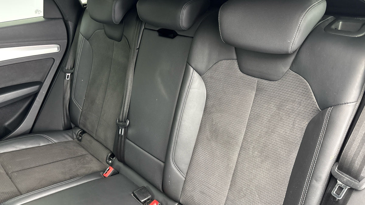 Audi Q5 Image 8