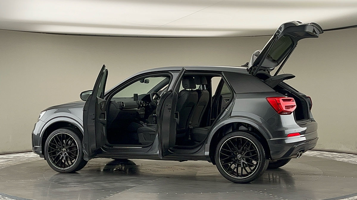 More views of Audi Q2