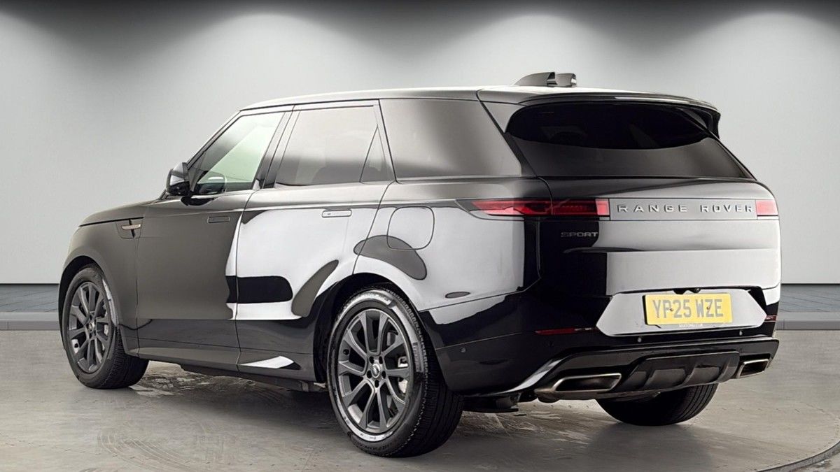 Land Rover Range Rover Sport Image 2