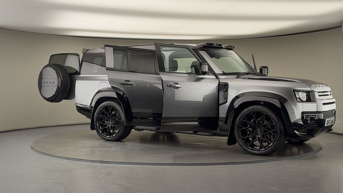 More views of Land Rover Defender 130