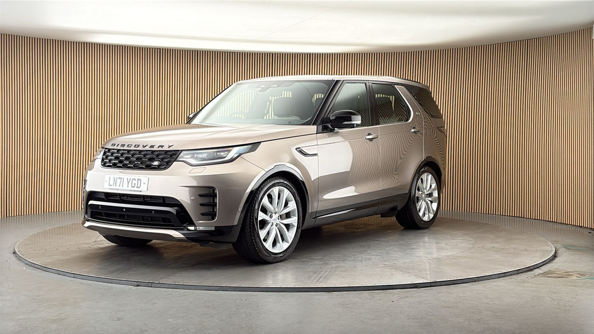 More views of Land Rover Discovery