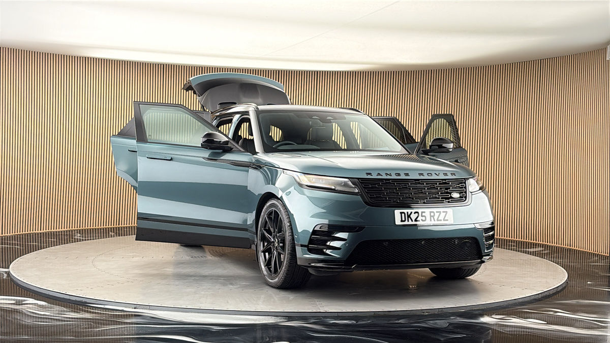 More views of Land Rover Range Rover Velar