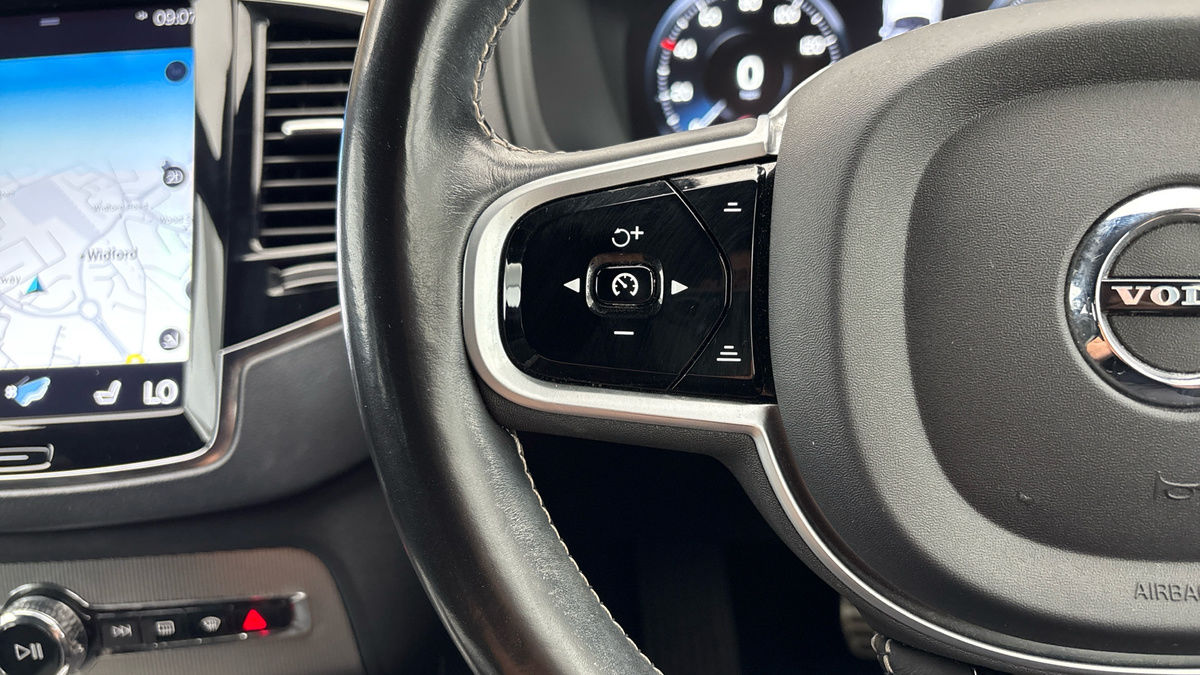Volvo XC90 Image 13