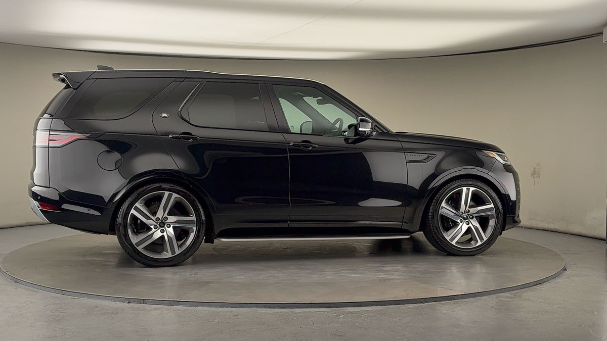 More views of Land Rover Discovery