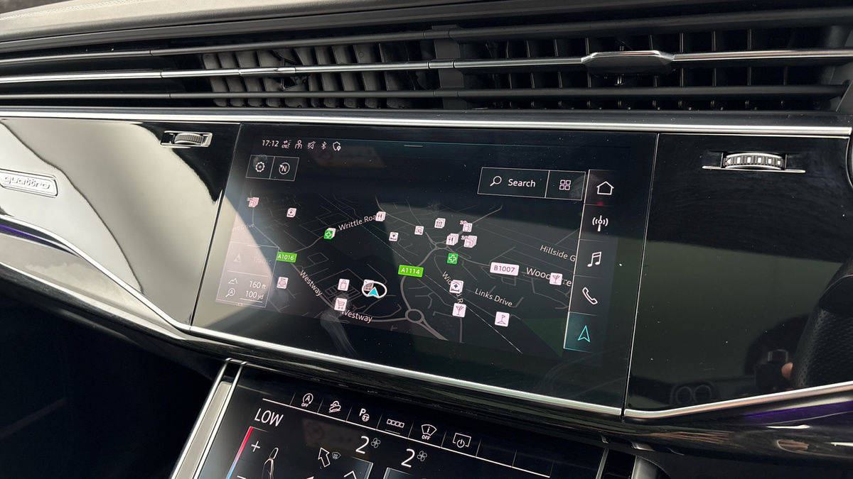 Audi Q7 Image 17