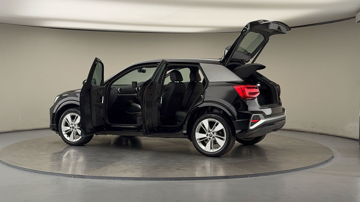 More views of Audi Q2