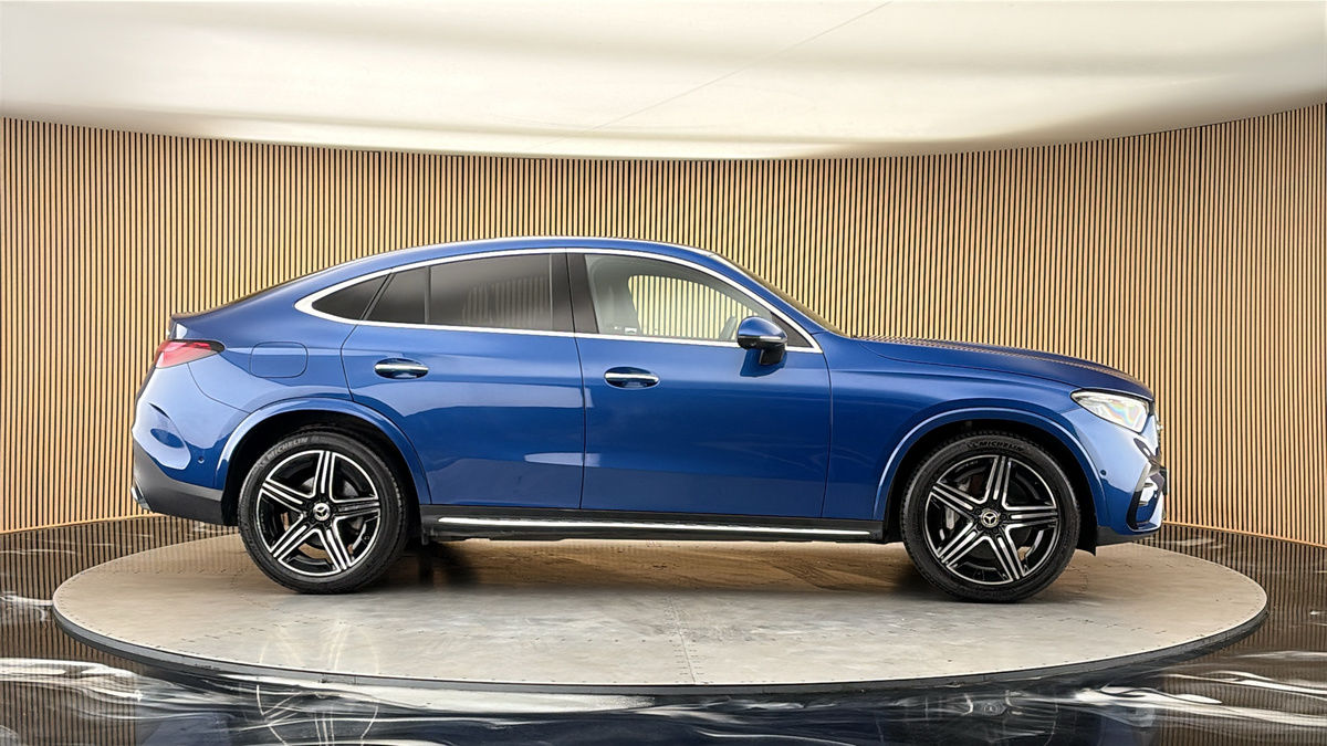 More views of Mercedes-Benz GLC