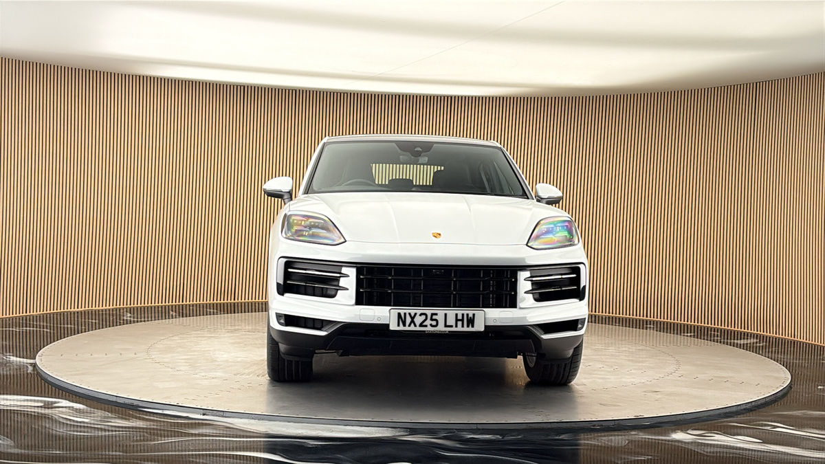 More views of Porsche Cayenne